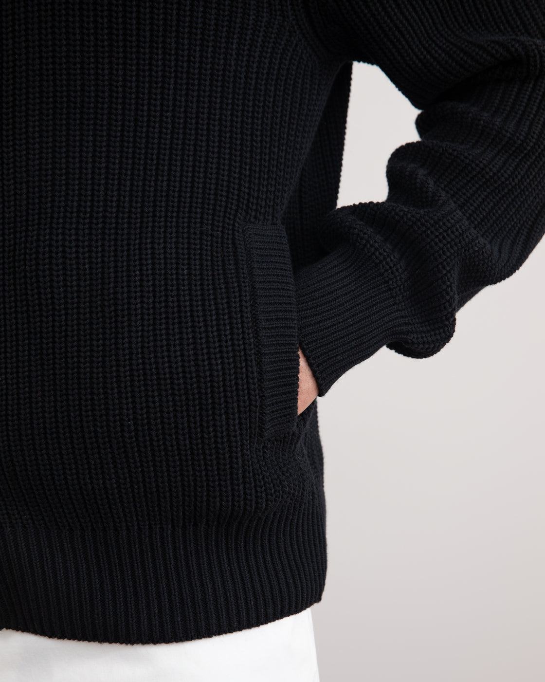 Cardigan noir nervuré zippé