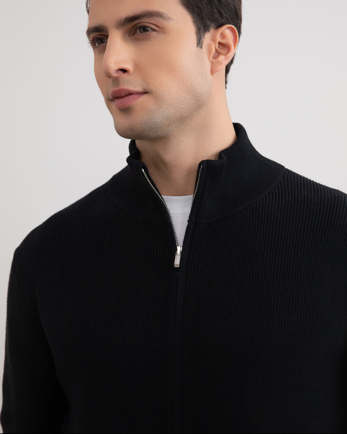 Cardigan zippé en côtes anglaises noires