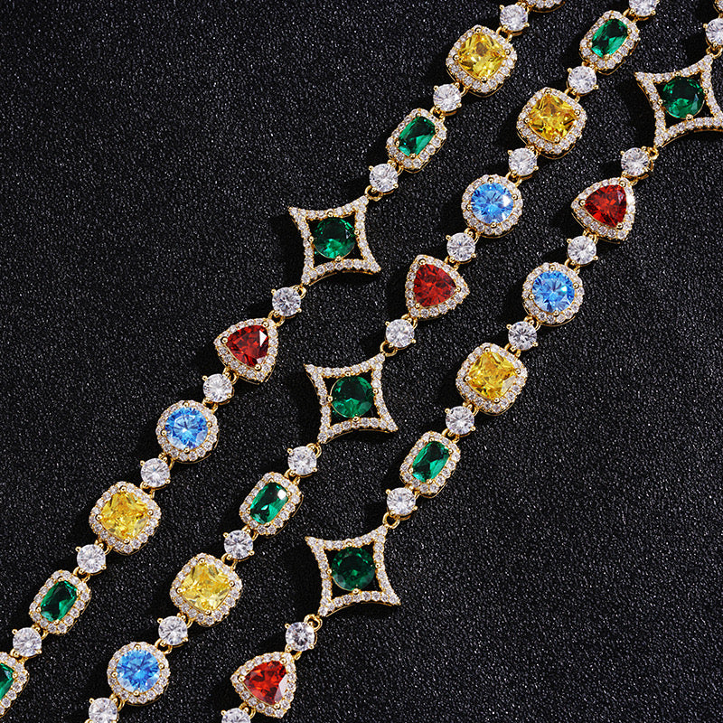 Collier Thanos