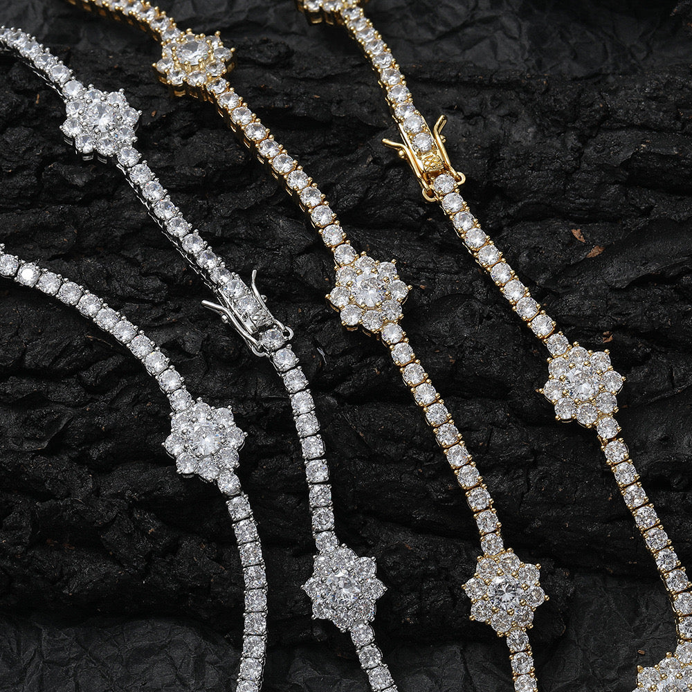 Collier de trèfle à 7 faces