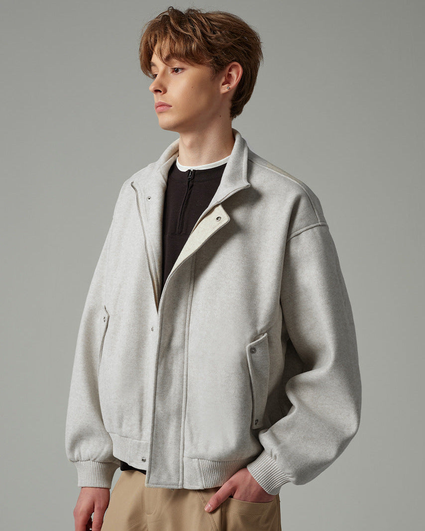 The Veyron Textured Stand Collar Jacket (veste à col montant texturé)