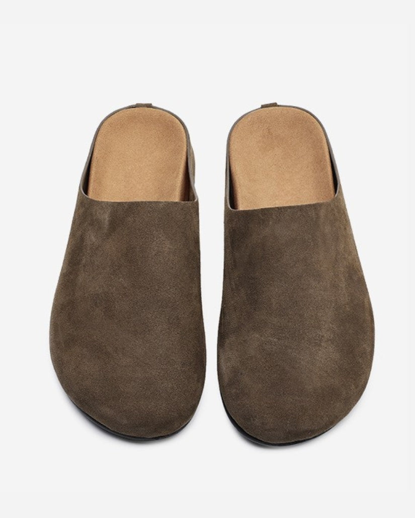 Geser Dalam-Keluar dari Bahan Suede