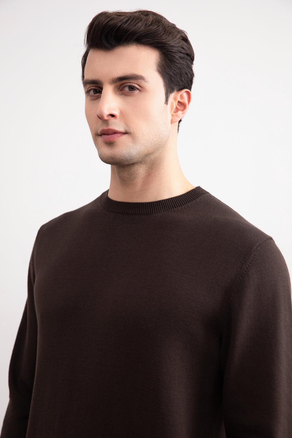 Sweater Crewneck Coklat Tua