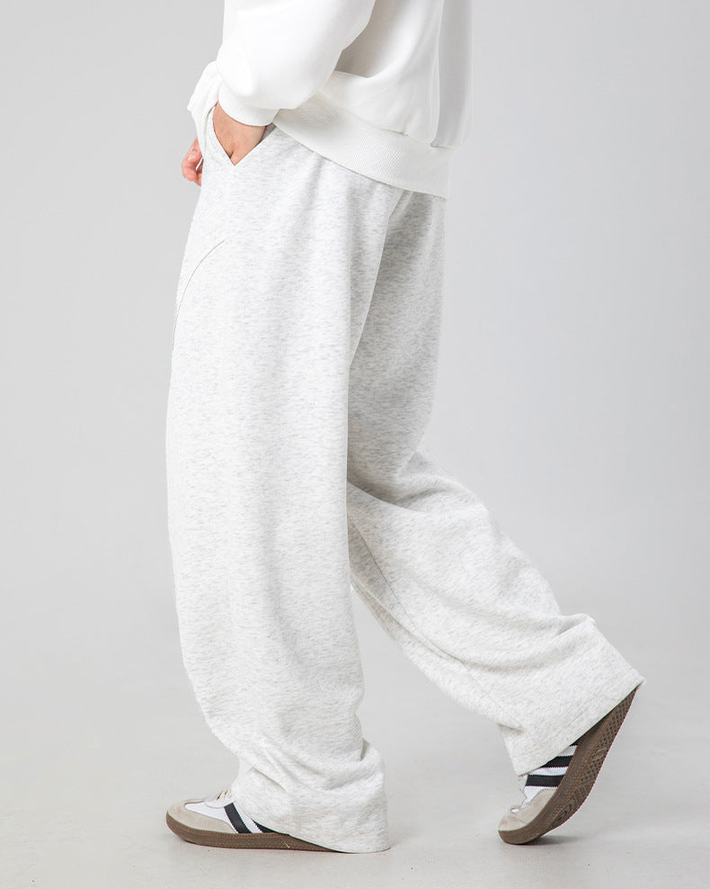 Pantaloni jogger grezzi dalla silhouette spezzata