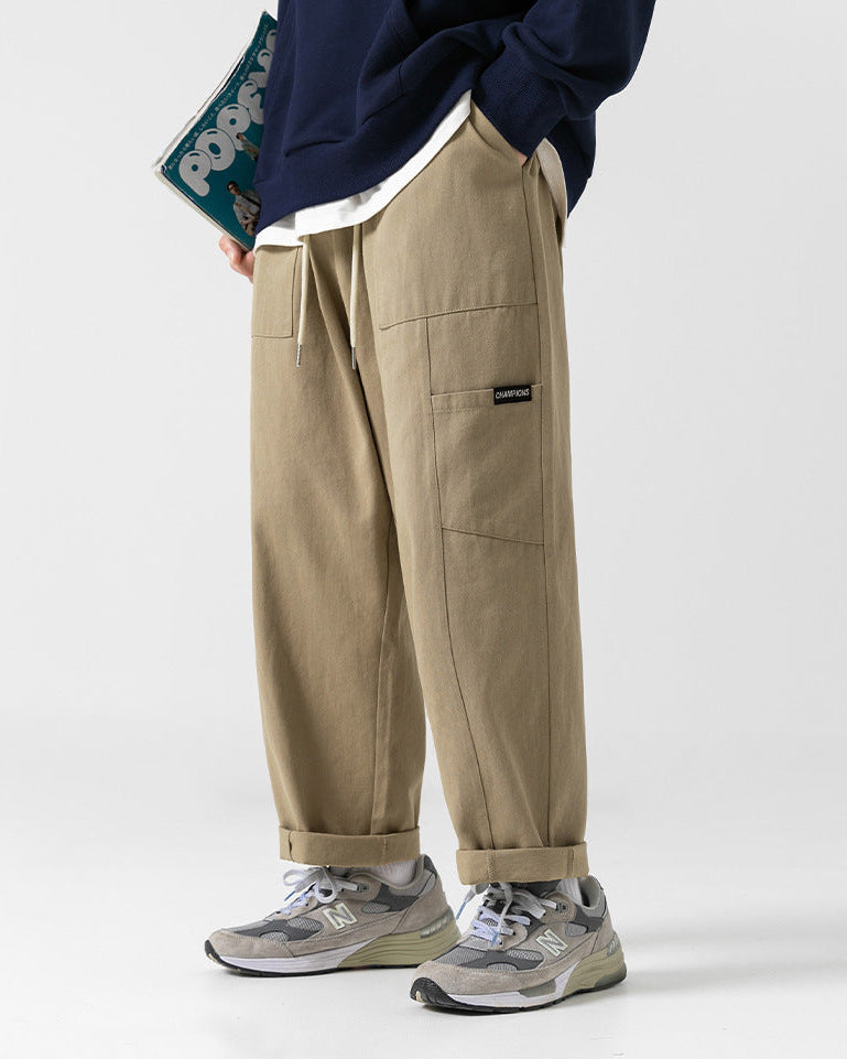 I pantaloni da lavoro con cuciture strutturate