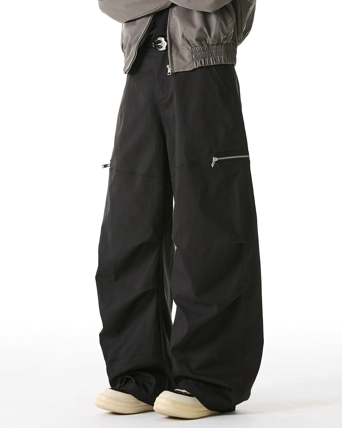 I pantaloni cargo a pieghe Aero