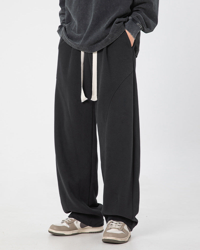 Pantaloni jogger grezzi dalla silhouette spezzata