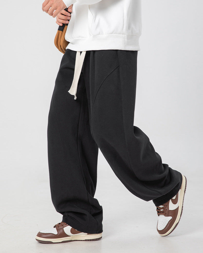 Pantaloni jogger grezzi dalla silhouette spezzata