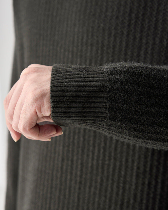 Il maglione a coste Momeike Elegance a collo alto