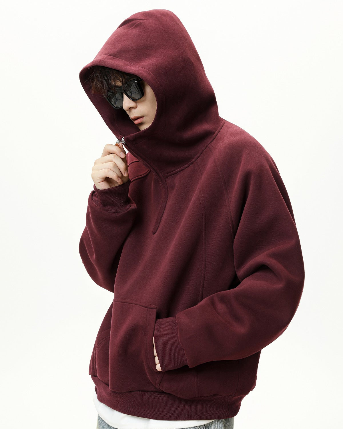 Felpa con cappuccio con zip divisa scolpita