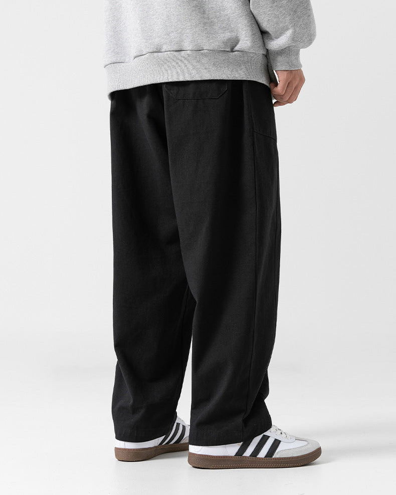 I pantaloni da lavoro con cuciture strutturate