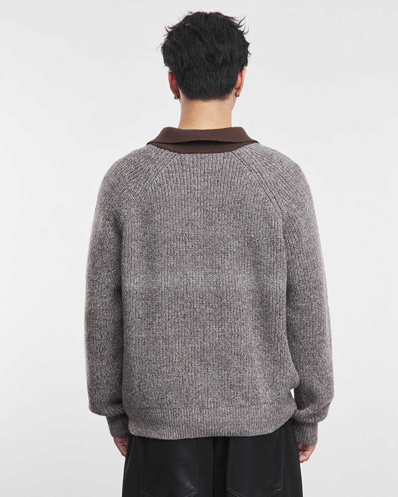 Maglione lavorato a maglia con colletto Henry in stile Old Money e orlo basso