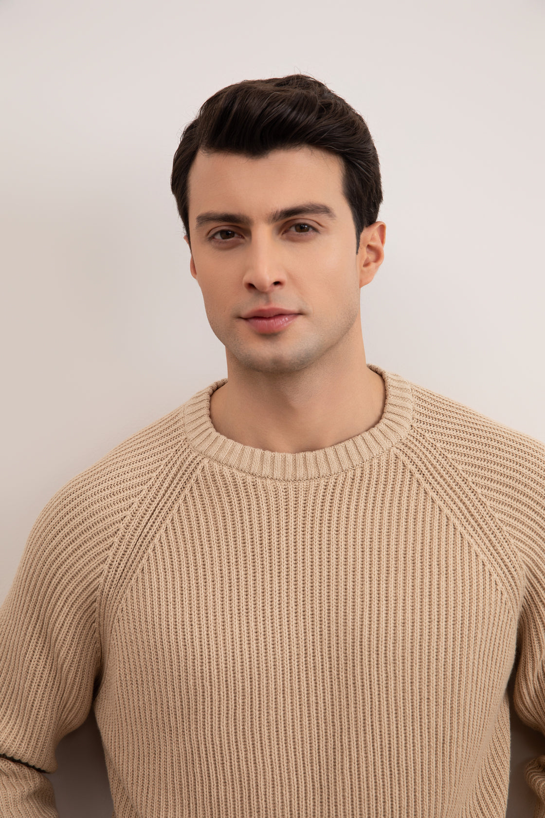 Tan English Rib Crewneck i brunfarge