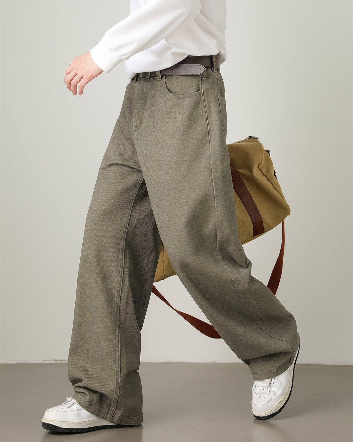 Atlas 2 jeans med vide ben i denim