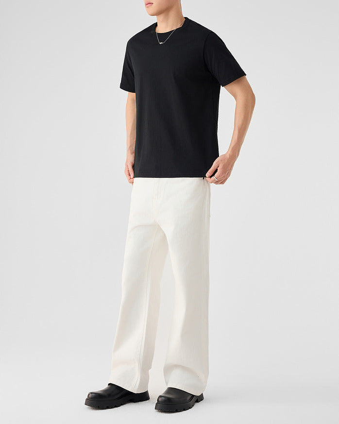 De premium long-staple katoenen Essential Tee