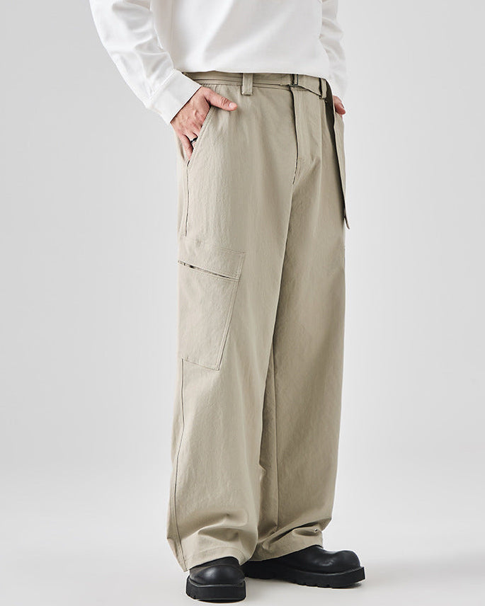 A calça Redding Cargo com cinto