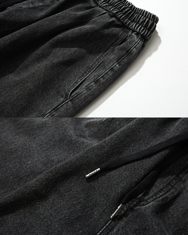 Shorts com cordão elástico e ajuste descontraído