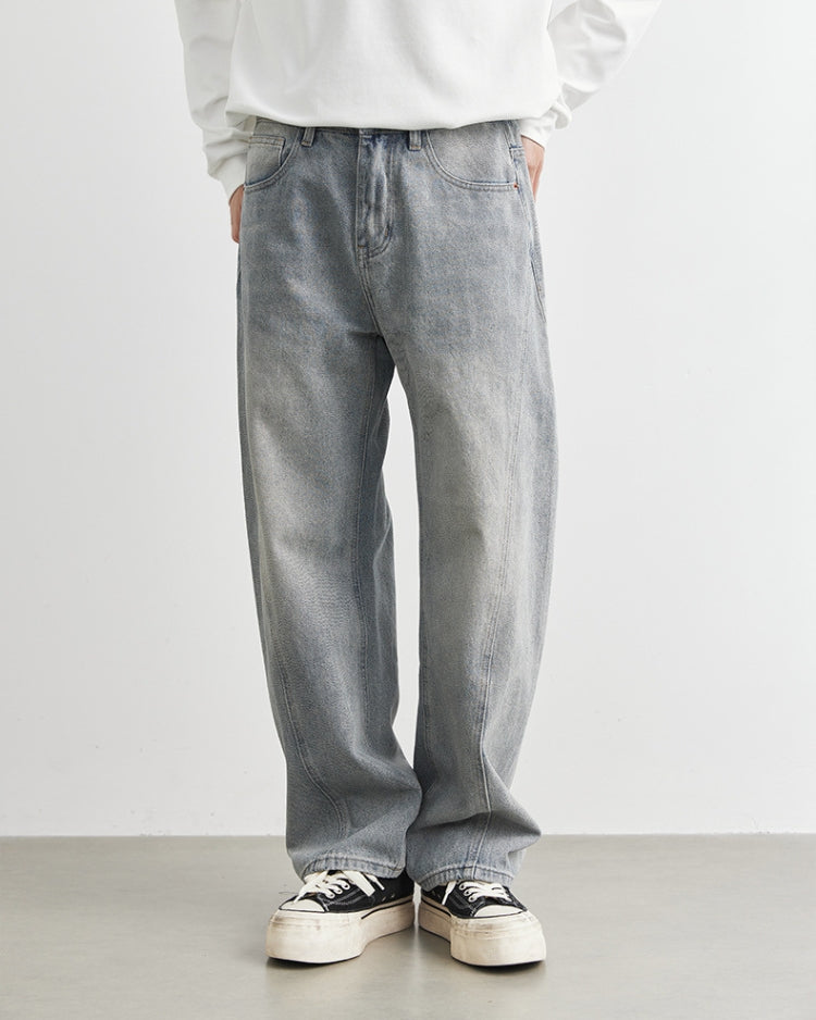 Jeans cinza lavado de modelagem folgada