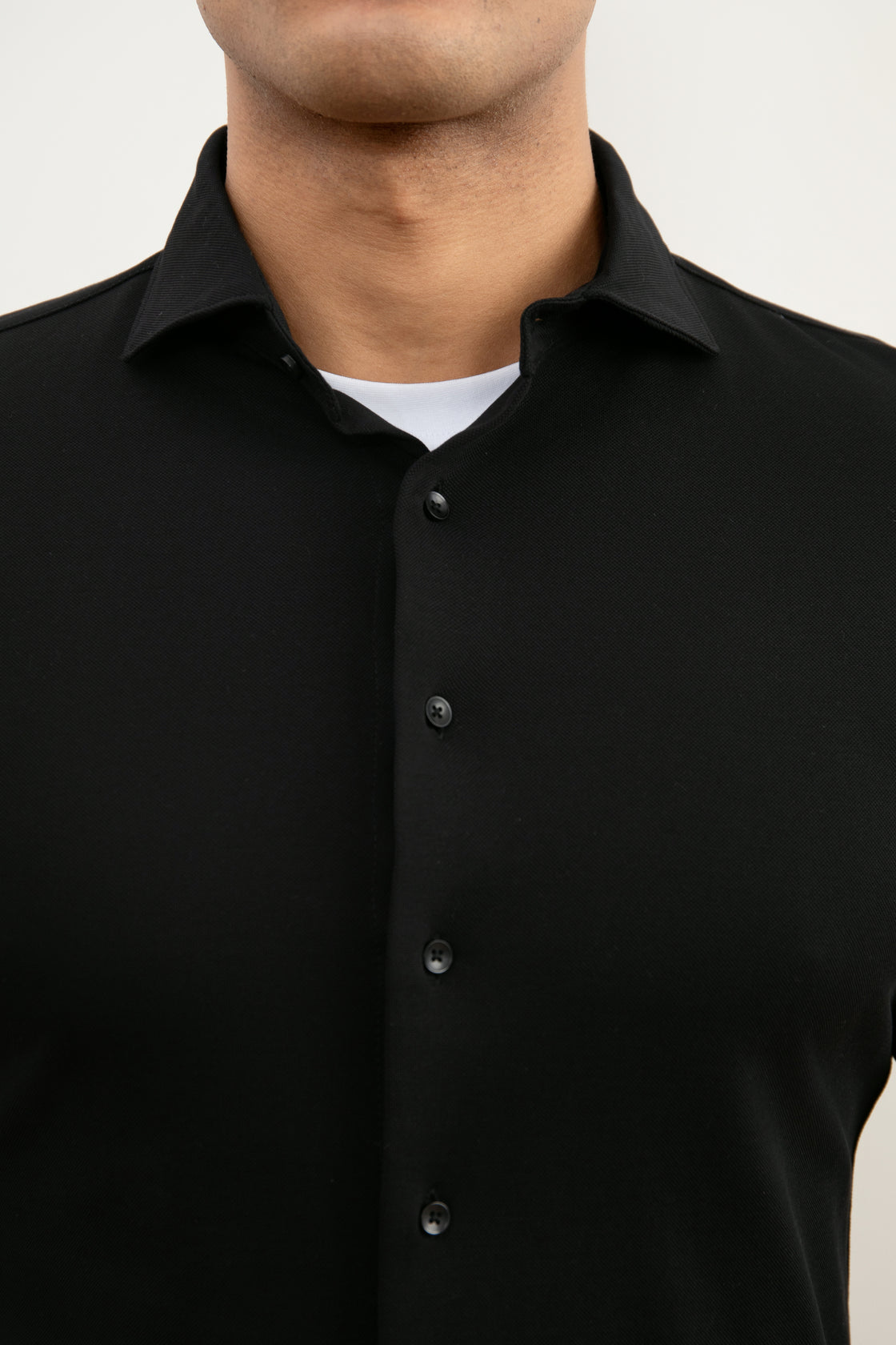 Camisa preta em piqué de algodão