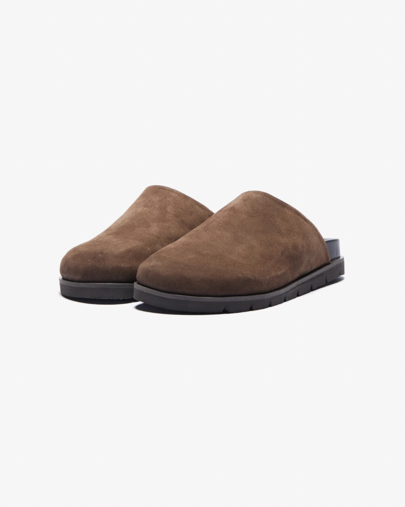 Sandálias slip on de camurça