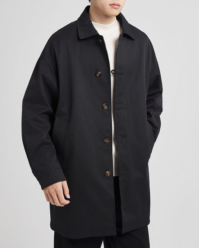 A gabardina clássica de balmacaan da Mo Maike