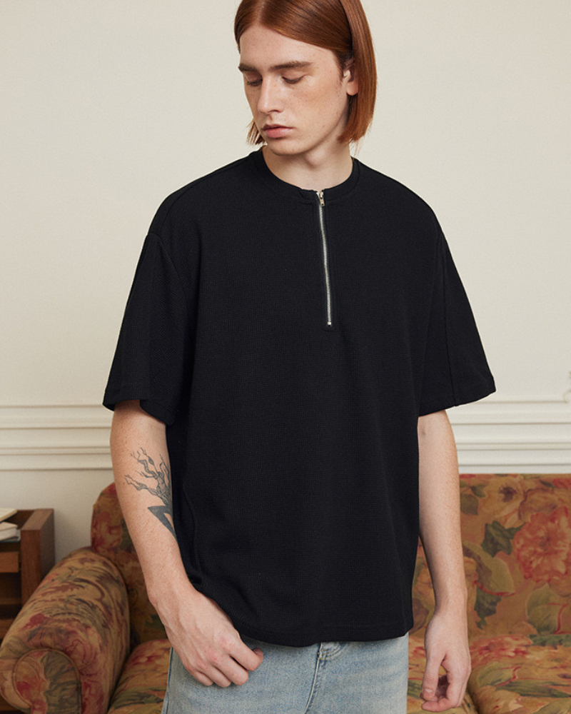 T-shirt com fecho de correr de grandes dimensões